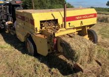 Presses de grandes balles + à haute pression New Holland B 940 APY