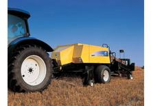 Presses de grandes balles + à haute pression New Holland BB 9040 S
