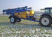Pulverisateurs trainès Delvano 4400 EAKS PS