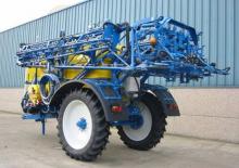 Pulverisateurs trainès Delvano 7000 EAKS