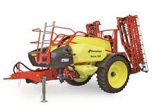 Pulverisateurs trainès Kverneland Ikarus S38