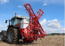 Pulverisateurs trainès Unia Lux 815 