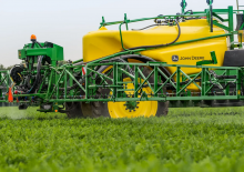 Pulverisateurs trainès John Deere M944i