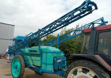 Pulverisateurs trainès Berthoud Major 25