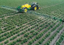 Pulverisateurs trainès John Deere R740i
