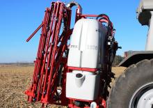 Pulverisateurs trainès Unia Rex 1215