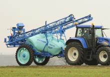 Pulverisateurs trainès Berthoud TRACKER 3200 