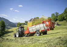 Remorques autochargeuses d'ensilage Pöttinger Boss 3190 Master