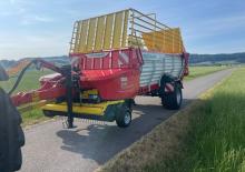 Remorques autochargeuses d'ensilage Pöttinger Boss 3210
