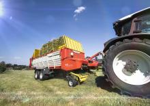 Remorques autochargeuses d'ensilage Pöttinger Boss 3270 Master