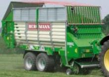 Remorques autochargeuses d'ensilage L. Bergmann KLE 2404