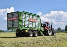 Remorques autochargeuses d'ensilage L. Bergmann Repex 32 S