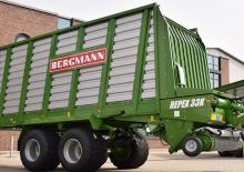 Remorques autochargeuses d'ensilage L. Bergmann Repex 33 K