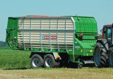Remorques autochargeuses d'ensilage L. Bergmann Royal 28 S