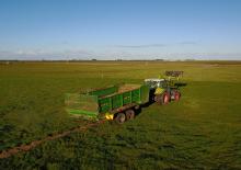 Remorques autochargeuses d'ensilage Hustler SF1750