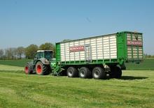Remorques autochargeuses d'ensilage L. Bergmann Shuttle 980 K