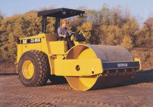 Rouleaux monocylindres Caterpillar CP-563C