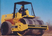 Rouleaux monocylindres Caterpillar CS-553