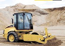 Rouleaux monocylindres Caterpillar CS423E