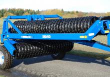 Rouleaux pour des champs et prairies DAL-BO MiniMax 450 CB