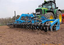 Rouleaux pour des champs et prairies Bremer PGZ 450 VH