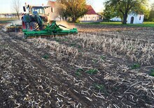 Rouleaux pour des champs et prairies Kerner X-Cut Solo 450