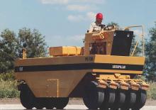 Rouleaux sur pneus Caterpillar PS 130