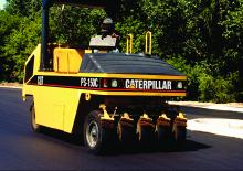 Rouleaux sur pneus Caterpillar PS 150