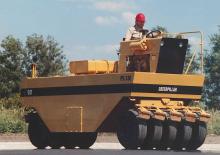Rouleaux sur pneus Caterpillar PS 180