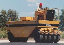 Rouleaux sur pneus Caterpillar PS110