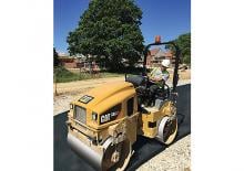 Rouleaux vibrants tandem Caterpillar CB2.7