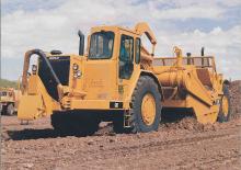 Scrapeurs Caterpillar 637E