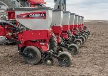 Semoirs Case IH 1215 8R30