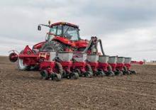 Semoirs Case IH 1235 8R40