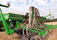 Semoirs John Deere 740A