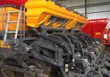 Semoirs Valtra BP 1005	