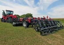 Semoirs Case IH Ecolo-Tiger 875 13-Shank Machine