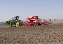 Semoirs Pöttinger Terrasem C 8 fertilizer