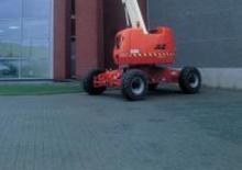 Nacelles à bras articulés sur roues JLG 510 AJ