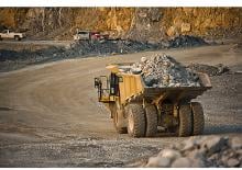 Tombereaux Rigides Caterpillar 775G