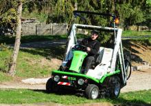 Tondeuses à gazon autoportées et tracteurs de jardin Etesia HYDRO 124 DN