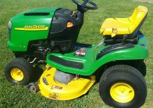Tondeuses à gazon autoportées et tracteurs de jardin John Deere L100
