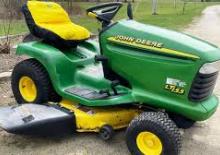 Tondeuses à gazon autoportées et tracteurs de jardin John Deere LT155