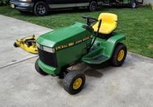 Tondeuses à gazon autoportées et tracteurs de jardin John Deere LX176