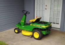Tondeuses à gazon autoportées et tracteurs de jardin John Deere RX75
