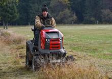 Tondeuses à gazon autoportées et tracteurs de jardin SECO Starjet P5