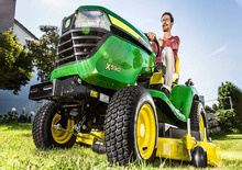 Tondeuses à gazon autoportées et tracteurs de jardin John Deere X590