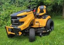Tondeuses à gazon autoportées et tracteurs de jardin Cub Cadet XT2 SLX50