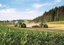 Tracteurs 4WD John Deere 6215R