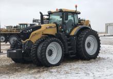 Tracteurs 4WD Challenger 1038